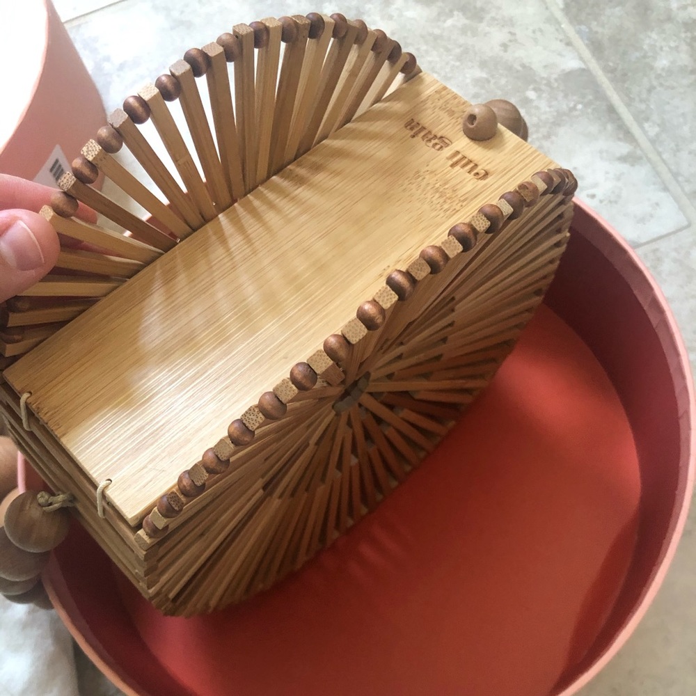 cult gaia Round Wooden Bead Shoulder Bag in Brown - Picture 4 of 14